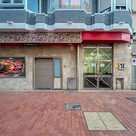 A 20 m a pie de la playa Las Canteras Salvador Cuyas * Las Palmas de Gran Canaria