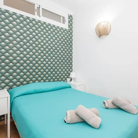 A 20 m a pie de la playa Las Canteras Salvador Cuyas Apartamento