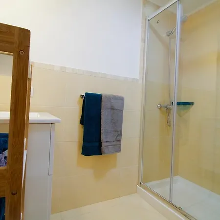 A 20 m a pie de la playa Las Canteras Salvador Cuyas Apartamento *